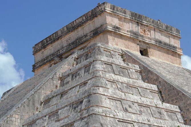 Tour from Cancun to Chichen Itza with cenote food and Valladolid - Chichén Itzá With a Guide and Time to Wander: Use Your 2 Hours Smartly