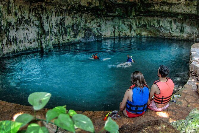 Tour Hacienda and Cenotes Mucuyché with Guided Tour in Oxkintok - Morning logistics from the C. 58 meeting point
