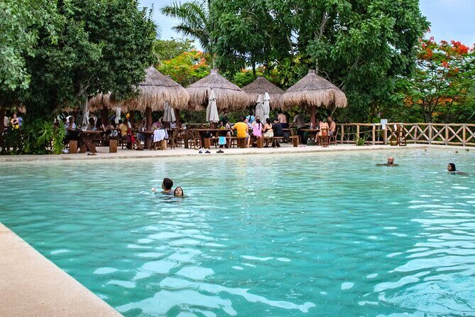 Tour Hacienda and Cenotes Mucuyché with Guided Tour in Oxkintok - The restaurant break: plan your hunger or you might miss moments