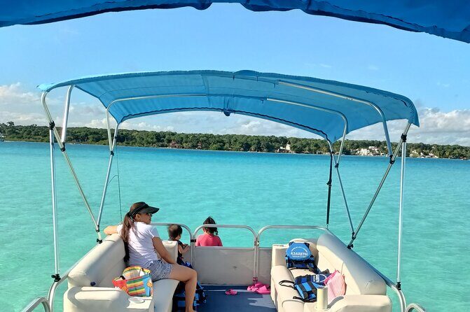 Tour of the Lagoon of Bacalar on pontoon -Collective- - Getting on board with Bonzay Tour: comfort, life vests, and timing