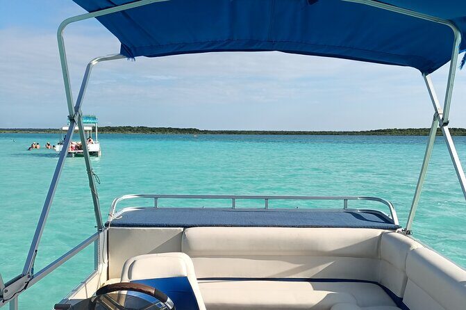 Tour of the Lagoon of Bacalar on pontoon -Collective- - The pontoon itinerary, stop by stop (and what each one is for)