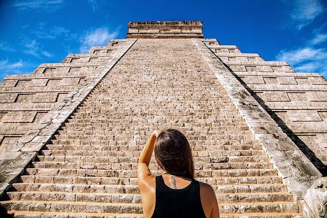 Tour to Chichen Itza & Cenotes Ik kill & Hubiku from Cancun - Stop 1: Cenote Hubiku—Turquoise Water and a Cavey Feel