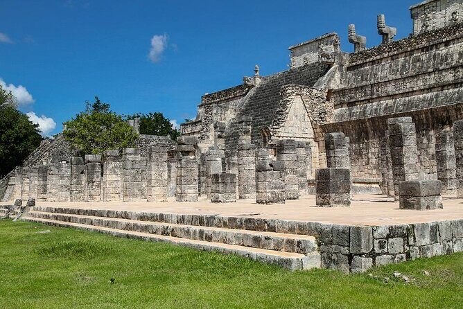 Tour to Chichen Itza with Cenote Ikkil - Ticket math and line time: the entrance fees you must plan for