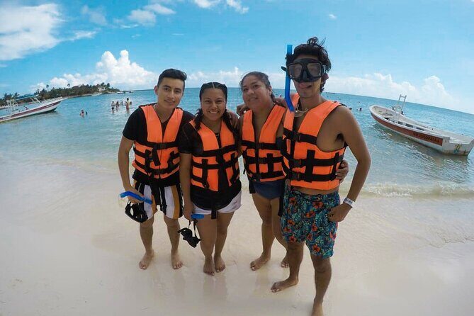 Tour to swim with turtles - Guide Skills: Organized Start, Safety Rules, and Comfort for Kids