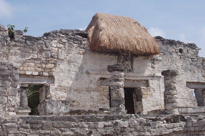 Tour to visit the archeological site of Tulum, Coba and a Cenote in one day - Stop 1: Tulum archaeological site with a guided walk