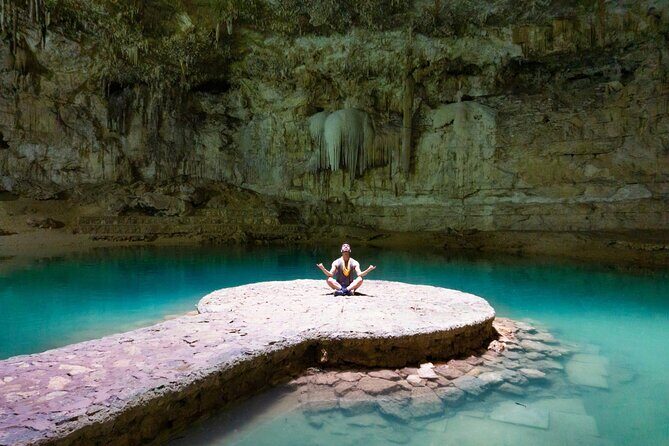 Tour Valladolid, Cenote Suytun and Cenote Oxman from Mérida - English guide reality check: communication that can vary by group