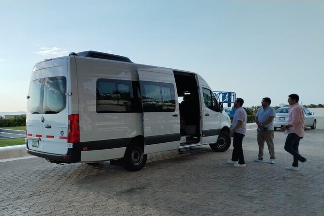 Transfer from Cancun airport to Cancun hotel zone 1 to 8 people - Value Check: $69 Per Group for Hotel Zone Door-to-Door
