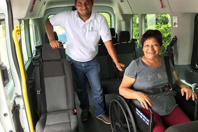 Transporte Aeropuerto a Hotel en Cancún, privado ida y vuelta - Cancun airport to the Hotel Zone: why this transfer feels easier
