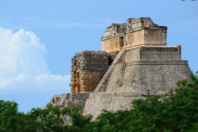 Trip to Uxmal, Hacienda Yoxcopoil & Chocolate Museum from Mérida - Guide quality and English coverage: how to make sure it works for you