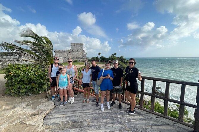 Tulum 4x1. Tulum, COBA, cenote and Playa Del Carmen, with lunch. - Stop 4: Quinta Avenida in Playa del Carmen—why the finish feels good