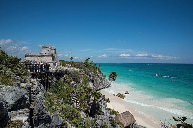 Tulum Adventure (archeological zone-Atv-ziplines-cenote-lunch-drinks-rappel) - Lunch and onboard drinks: included fuel, not a surprise bill