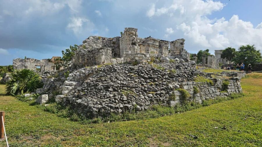 Tulum Classic: history and culture with cenote - Tulum Archaeological Zone with a guided walk and Caribbean views