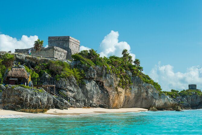 Tulum, Coba & Cenote All-Inclusive Tour - Entering Tulum Ruins: Sea-View Energy and the Heat Factor