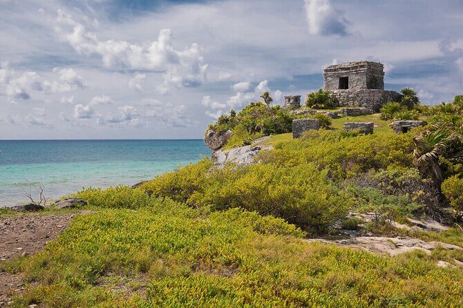 Tulum & Dolphin Connection from Cancun - Lunch, short breaks, and staying comfortable on the route