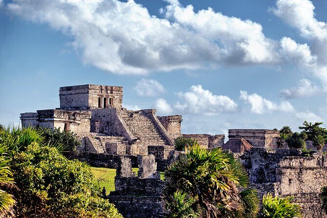 Tulum highlights tour, Cenote & Jungle Village pick up included - The group-day reality at Tulum: crowds, walking, and how to plan your comfort