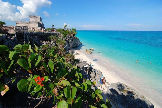 Tulum Private Tour from Cancun - Meeting Your Guide: Jonathan, Gabriel, Carlo, and Nefi