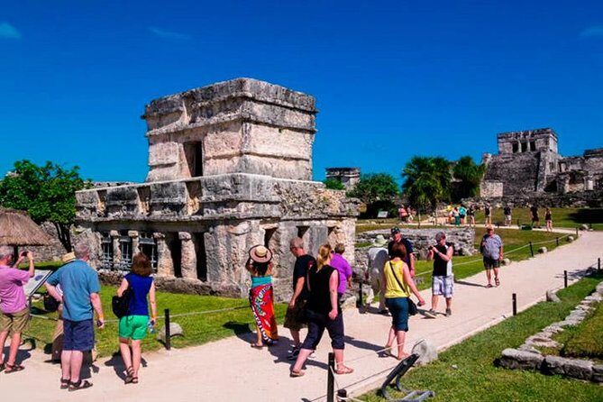 Tulum & Sac Actun Private Tour - Stop 1: Tulum ruins with a private bilingual guide (timing can feel tight)