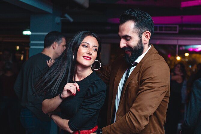 Tulum Salsa Lovers Dance Experience - Salsa club without the stress: what the host role really means