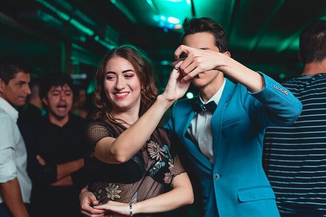 Tulum Salsa Lovers Dance Experience - Meeting people the easy way: dancing turns strangers into a team