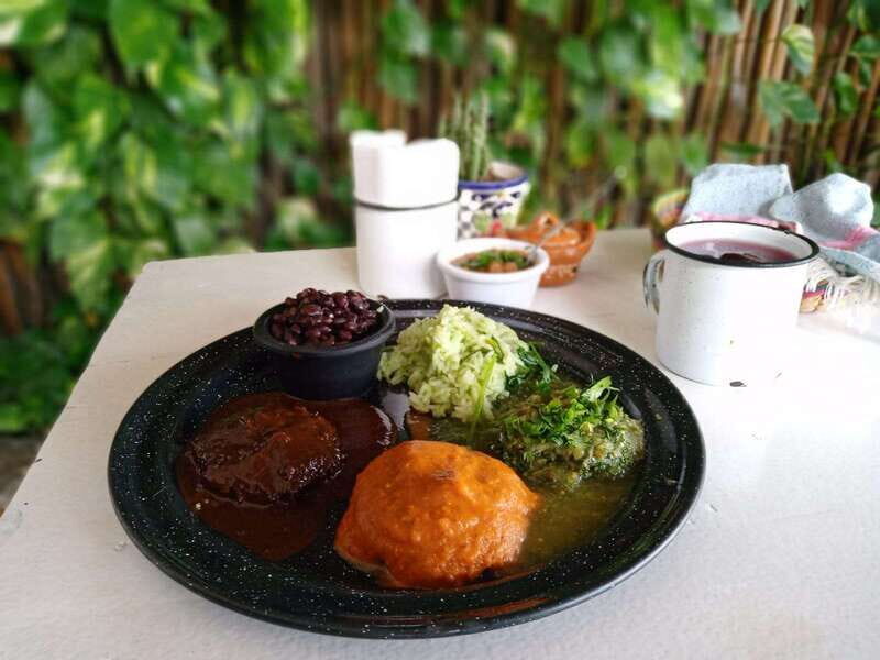 Tulum: Vegan Walking Food Tour with Tasting - Meeting point at Oxxo: how to find your group fast
