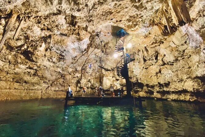 Tulum,Coba,Cenote & Playa Del Carmen + Transportation from Cancun - Stop 1: Tulum Ruins With Guided Time Plus Free Time