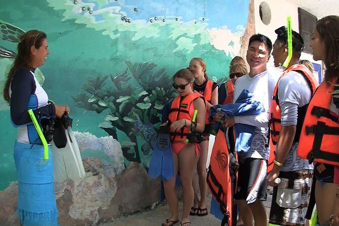 Turtle Snorkeling Adventure from Cancun - Between Stops: Snack Break and Reset Time