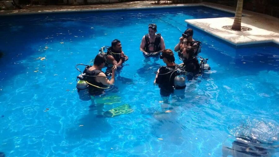 Underwater Museum Musa : SCUBA DIVING FOR BEGINNERS - What to bring (so you’re comfortable before and after)