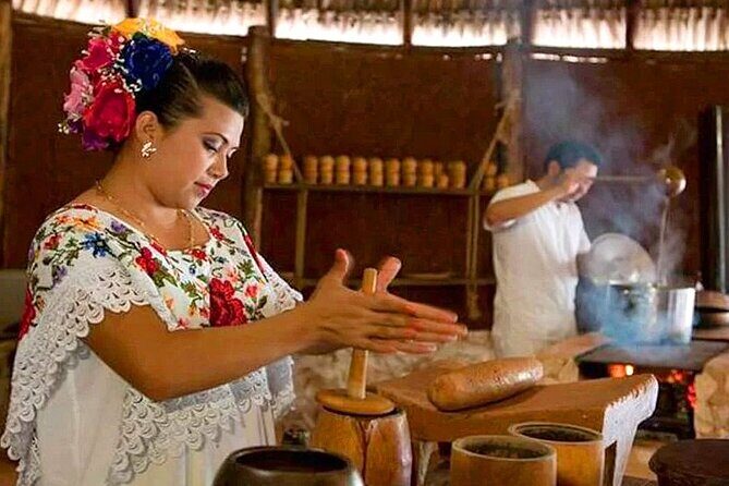 Uxmal and Kabah Ruins Tour with Chocolate History - Stop 2: Kabah ruins—short, focused, and with warrior-era details