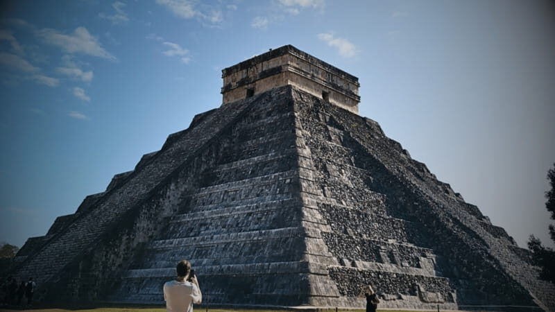 Valladolid: Chichén Itzá and 2 Cenotes Shared Day Trip - Key highlights at a glance