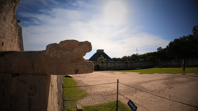 Valladolid: Chichén Itzá and 2 Cenotes Shared Day Trip - Chichén Itzá: Kukulkán, the observatory, and the sacred cenote area