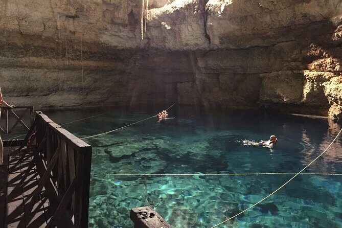 VIP Complete Tour to Tulum, Coba, Cenote and Playa del Carmen - Tulum Ruins: guided walk toward the Caribbean, plus one hour to roam