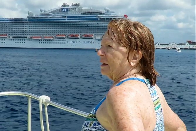 VIP Private Glass Bottom Boat and Snorkeling, 3 Reefs in Cozumel - Glass-bottom boat: the perfect bridge for non-snorkelers