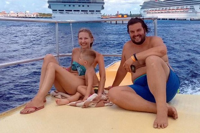 VIP Private Glass Bottom Boat and Snorkeling, 3 Reefs in Cozumel - Drinks, changing room, and the “small comforts” that add up