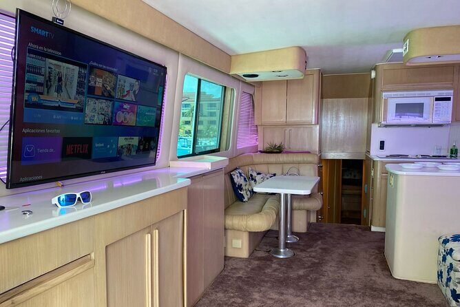 VIP YACHT up to 28 passengers - Isla mujeres snorkel - What’s on board: music, open bar, and small comforts