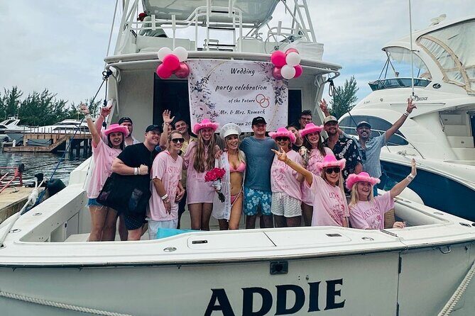 VIP YACHT up to 28 passengers - Isla mujeres snorkel - Price and value: what $1,400 per group really means