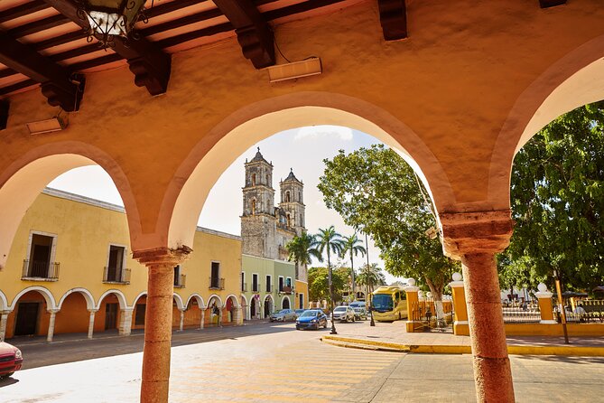 Visit Chichén Itzá and discover a real Cenote and Valladolid. Transport included - Chichén Itzá UNESCO time: guided facts, entry included, and a few smart tips