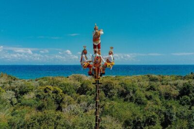 Xcaret Park Tickets Roundtrip Included from Cancun - Xcaret México Espectacular: The 300-Plus Performer Moment