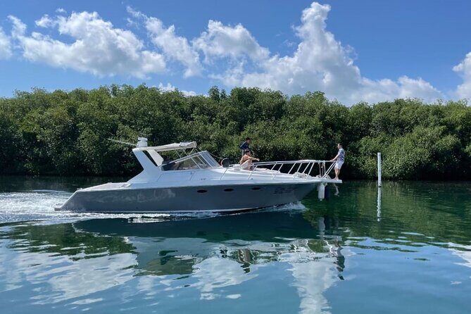 Yacht experience in Cancun: cruise, swim and sunset views - Choosing Your Rental Length: Lagoon Only or Full Isla Mujeres Day