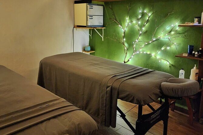 Yoga and holistic massage session in Playa del Carmen - Holistic massage: release stress, tension, and everyday “clutter”