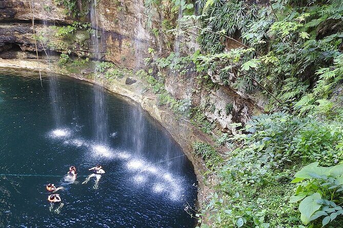 Yucatan Cenotes Tour: Suytun + 3 Cenotes + Valladolid + Food + Transportation - How much walking and climbing should you expect?